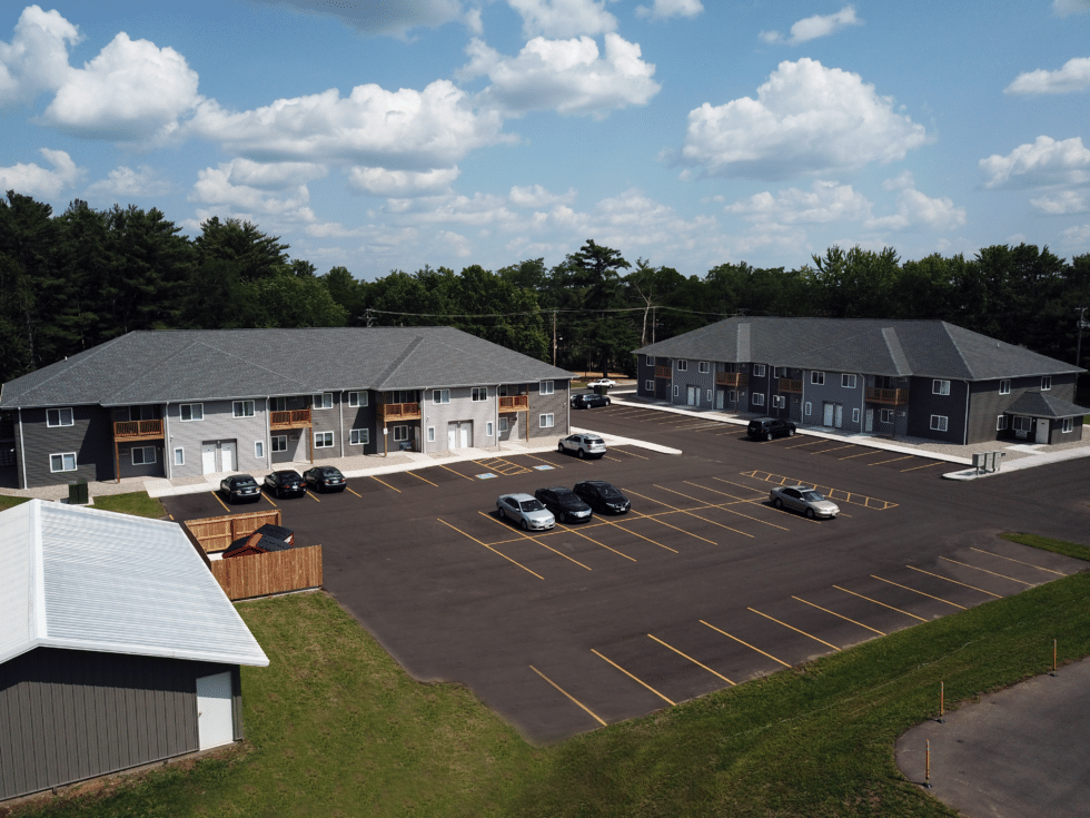 Pine Creek Apartments Holtz & Associates Management Lake Delton